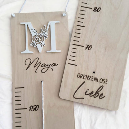 Messlatte Monogramm Rose, Wachstumsleiste mit Spruch und Fotohalter