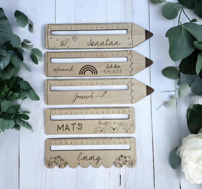 Waldtiere Lesehilfe mit Lineal, Geschenk zur Einschulung, mit Blumen, Tiere, Fahrzeugen oder Dinos
