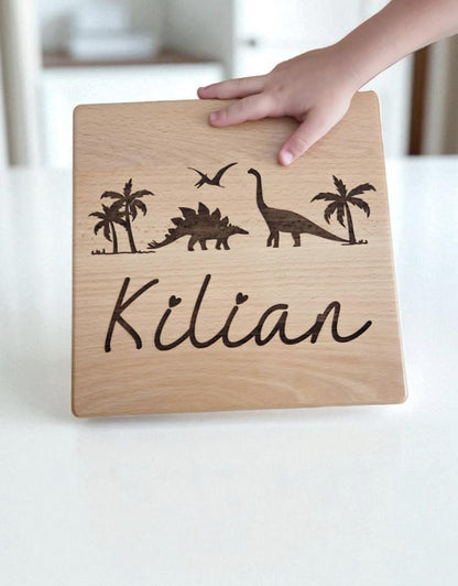 Kinderhocker Dino aus Buche, Kinderstuhl mit Dinosaurier, Geschenkidee