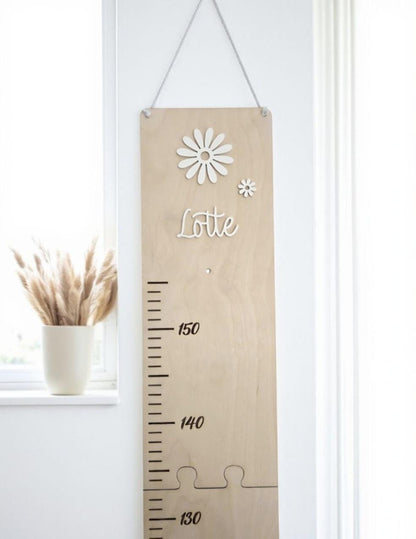 Messlatte Name mit Acryl Gänseblümchen, Wachstumsleiste mit Spruch und Fotohalter
