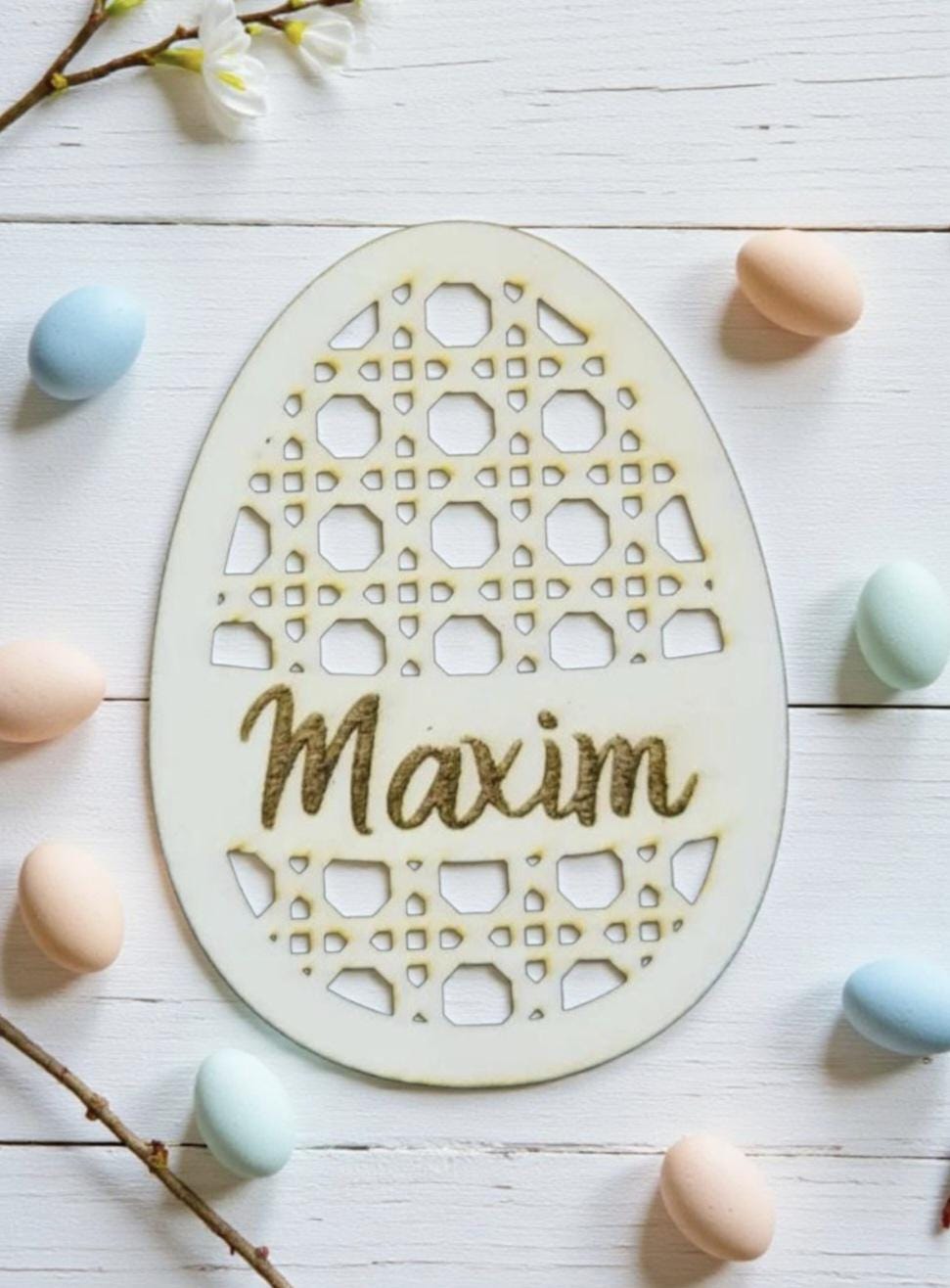 Osteranhänger Ei Rattan, Geschenk zu Ostern, Holz Anhänger für das Osterkörbchen