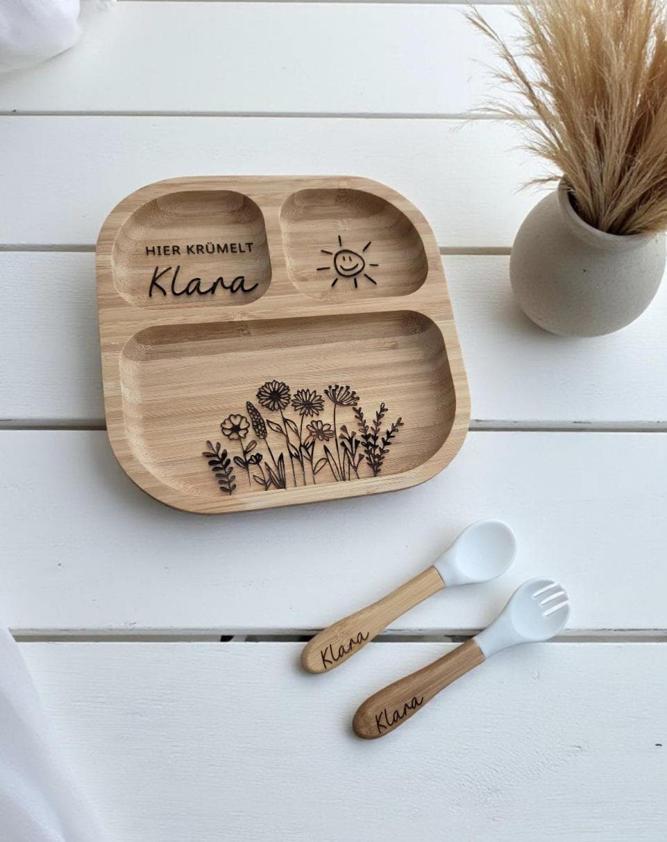 Kinderteller Löwe, Bambus Teller mit Besteck und Saugnapf, personalisiertes Geschenk