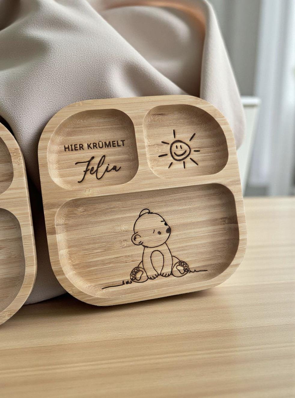 Kinderteller Maus, Bär, Löwe mit Besteck und Saugnapf, Bambus Holz Esslernset