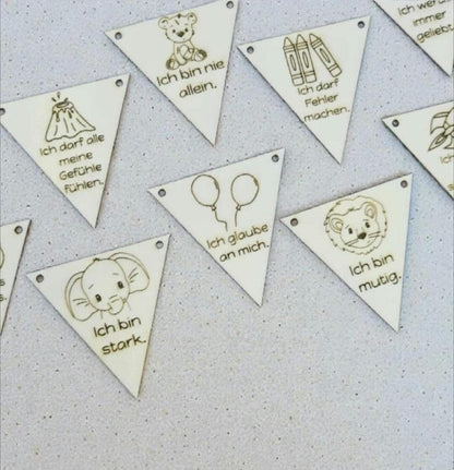 Affirmation Wimpelkette aus Holz, Girlande für Mädchen und Jungen, Dino, Einhorn & neutral