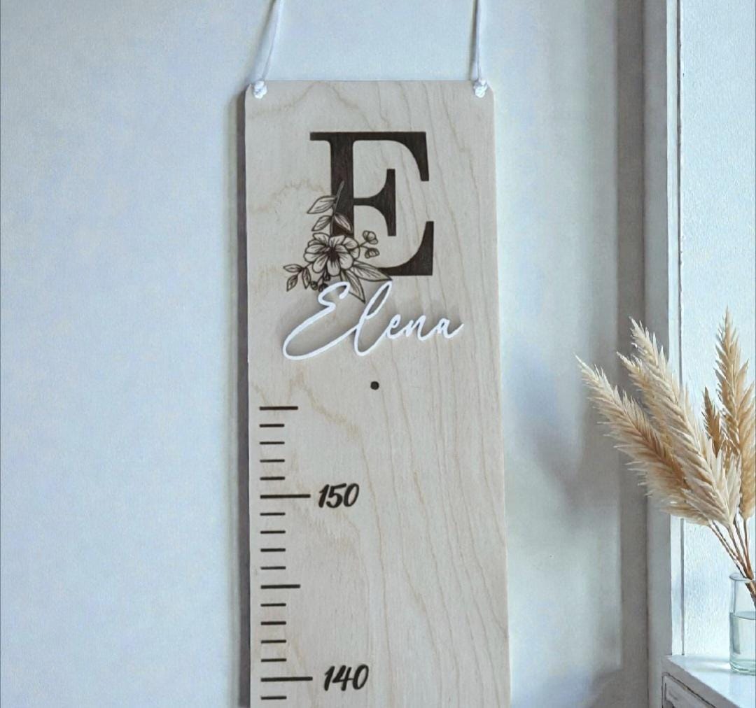 Messlatte Monogramm Blume, Wachstumsleiste mit Spruch und Fotohalter