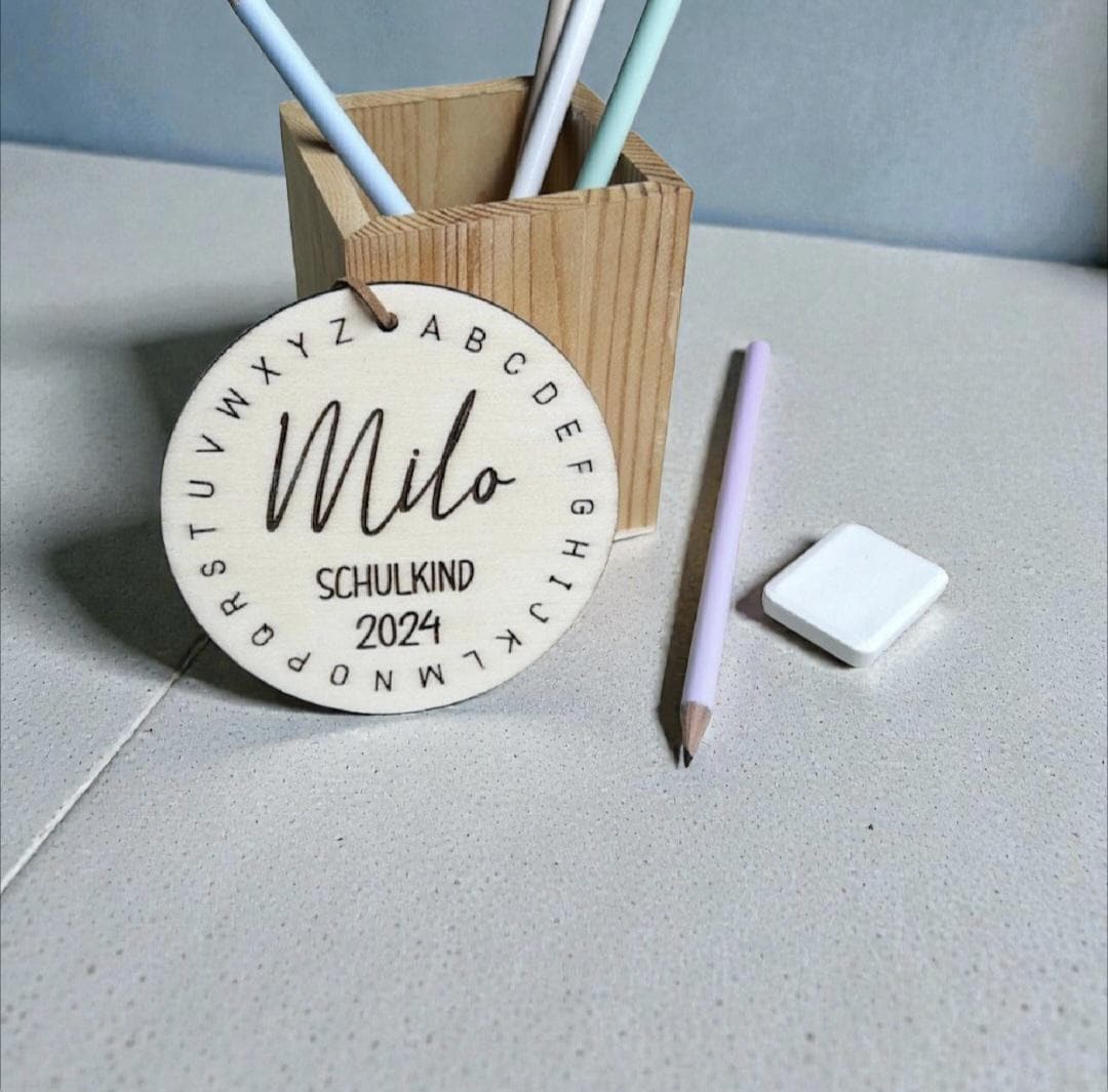 ABC Schultüten Anhänger aus Holz mit Alphabet Buchstaben, Geschenk zur Einschulung