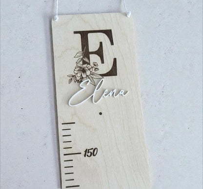 Messlatte Monogramm Blume, Wachstumsleiste mit Spruch und Fotohalter
